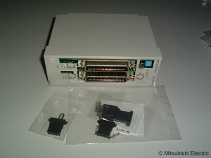 E/A-Interface: 32 Eingänge/32 Ausgä nge (dezentrale Ein-/Ausgänge)