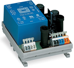 Netzgerät 230V/+/-15VDC 0,5A